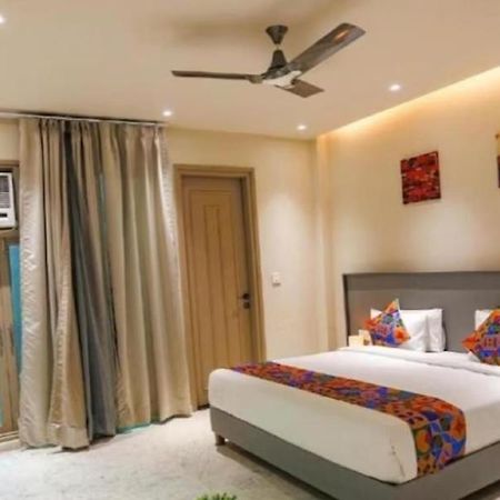 Hotel Global Corporate Noida Zewnętrze zdjęcie
