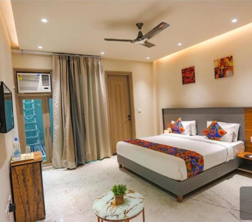 Hotel Global Corporate Noida Zewnętrze zdjęcie