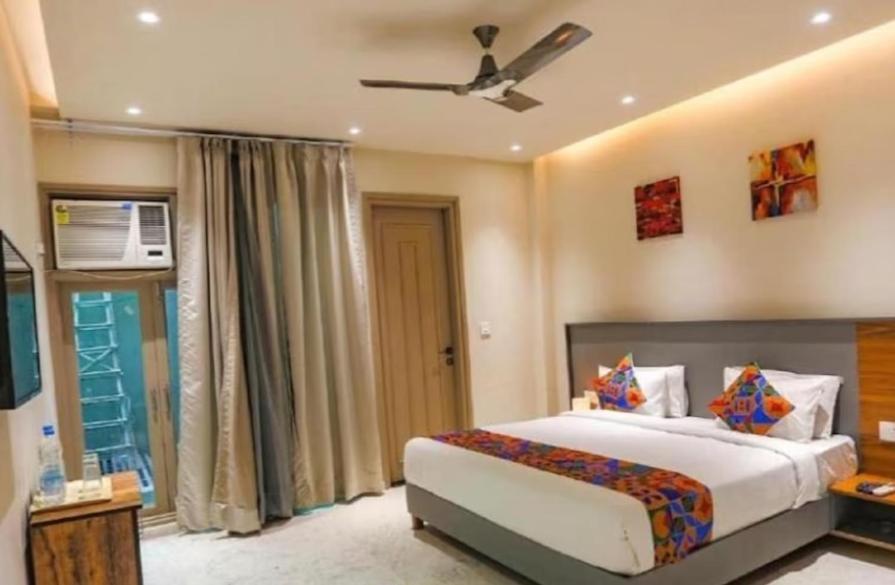 Hotel Global Corporate Noida Zewnętrze zdjęcie